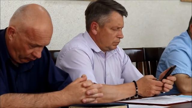 Подрядчик исправляет недостатки на отремонтированной улице Менделеева