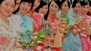 Как отмечают 8 марта в мире