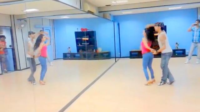 Bachata Combination 2 Music~  {Te Regalo Una Rosa}