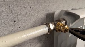 Как снять, отремонтировать и установить термоголовку