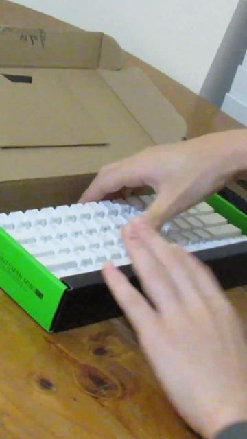 Razer Huntsman Mini unboxing смотреть онлайн