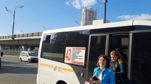 Маршрутка ГАЗ-A68R52 City следует по маршруту 43 "пос. Октябрьский - м. Котельники"