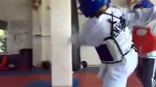 Manny Pacquiao VS Eric Morales Tkd Version смотреть онлайн