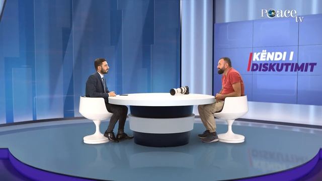 Këndi i diskutimit | 169. Arti në fotografi - Arian Mavriqi смотреть онлайн