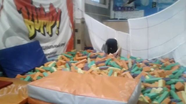 кульбит в переднее сальто! переворот сальто! повторяю пол винта в заднее сальто! смотреть онлайн