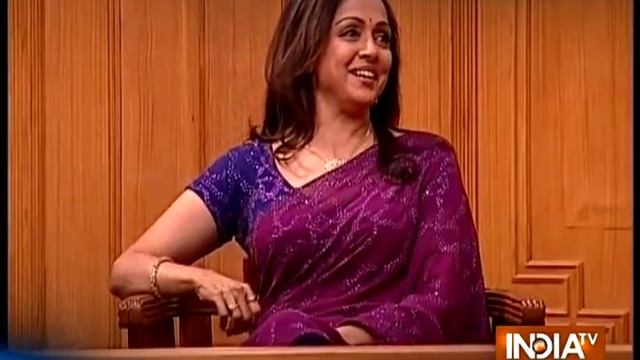 Hema Malini talks about her love story and her father's reaction смотреть онлайн