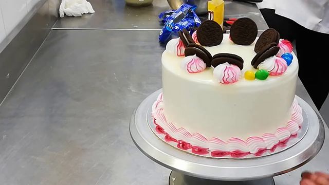 how to make White Troffle Whit Black Oreo Biscuts And mms Colore Bolls pink Dort Cake смотреть онлайн