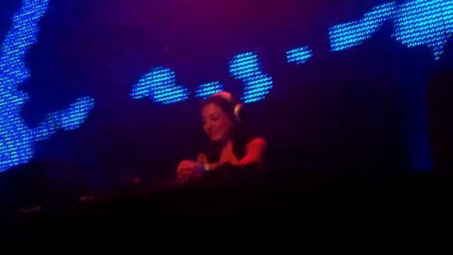 Tara Brooks - You've Got The Love (Mark Knight Remix) смотреть онлайн
