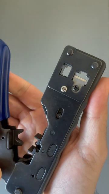 Crimpar Ethernet Cat6A fácil! RJ45 pass through смотреть онлайн