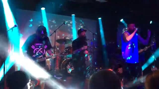 I.F.K. - Террорист (Live 16 тонн 26.03.17) смотреть онлайн