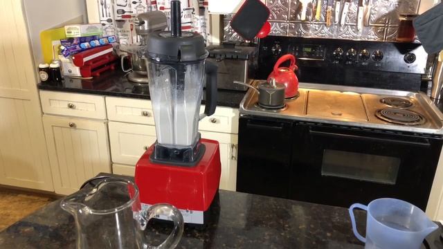 How to Make Oat Milk with a Vitamix Blender....(Smooth and Creamy) смотреть онлайн
