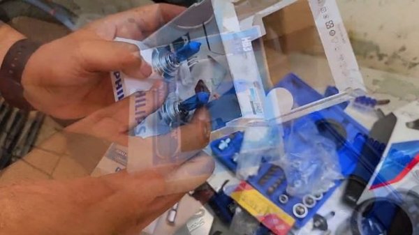 BMW S1000R headlamp Bulb replacement