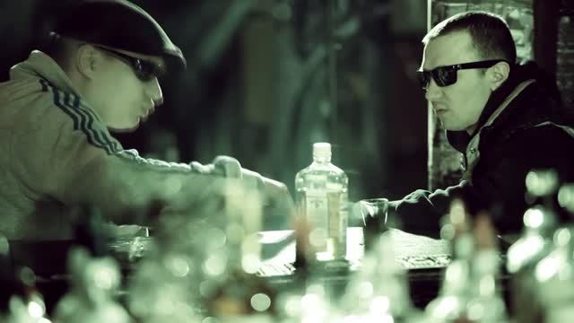 КАПА и DaБо - Погибнуть от пули (Official Video) смотреть онлайн