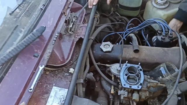 Запускаем двигатель ВАЗ 2104 после двух лет простоя!!! смотреть онлайн