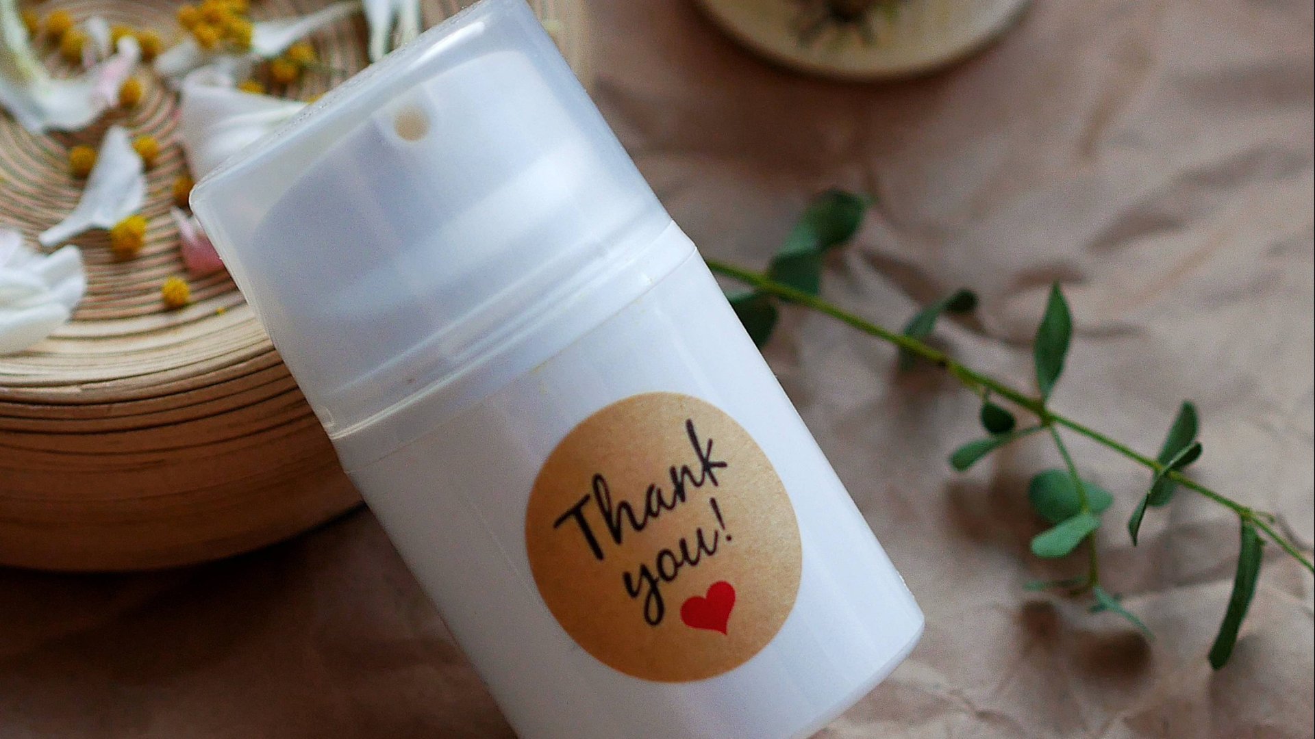 Сыворотка для всех типов кожи с витамином С. Рецепт и процесс изготовления смотреть онлайн