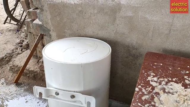 Havells electric geyser full service at home | इस गीज़र से निकला 10kg फ्लोराइड | खर्चा 0₹ in hindi смотреть онлайн