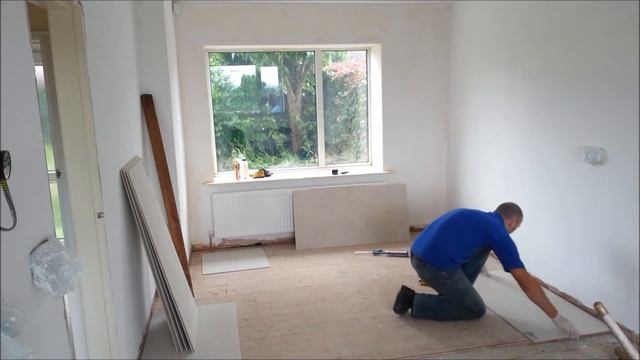 No More Ply prior to tiling a Kitchen - Part 2 - Laying the boards смотреть онлайн