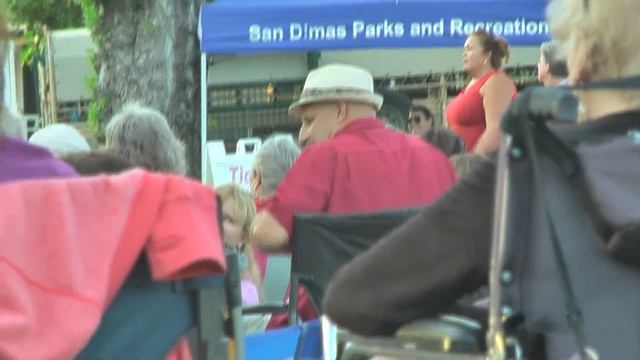San Dimas Music in the park смотреть онлайн