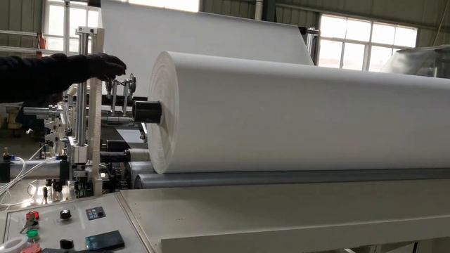 Машина для перемотки рулонов бумажных полотенец диаметром 41 см