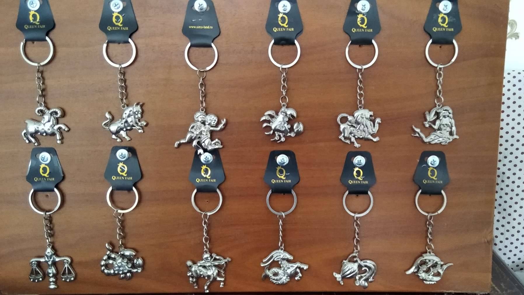 КОЛЛЕКЦИОНЕР ЛЕВ СВЕЖЕН