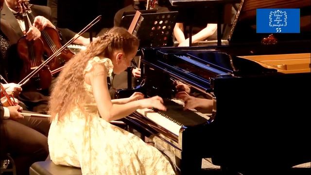 Nora (13) Plays Liszt Gnomenreigen As An ENCORE At The VMP Opening Concert.