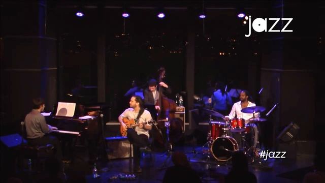 Yotam Silberstein Quartet Live @ Dizzy's Club Coca Cola - O Voo Da Mosca ( Jacob Do Bandolim) смотреть онлайн