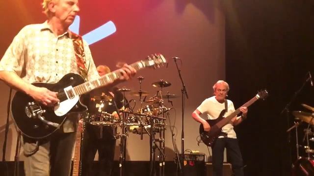 Brand X. "And So to F". 6-10-17 смотреть онлайн