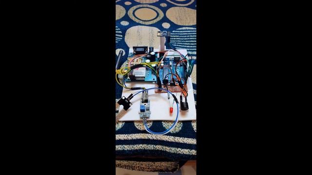 IOT BASED SOIL MOISTURE DATA SEND TO THINGSPEAK SERVER смотреть онлайн
