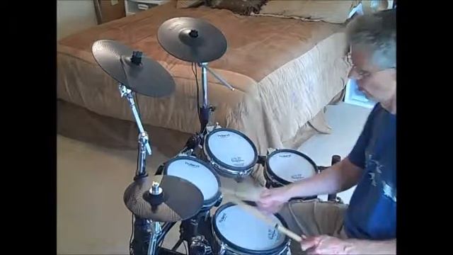 iPod Shuffle Series - Muse, Hysteria - Drum Cover смотреть онлайн