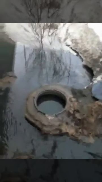 Сток канализации с промзоны в Волгу в районе нового моста в г.Ярославле смотреть онлайн