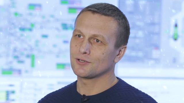 С Новым Годом! Поздравляет Вячеслав Погодаев, рудник «Интернациональный», Мирнинский ГОК смотреть онлайн