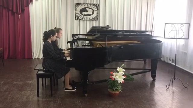 Ансамбль Калинина Катерина, Лиманцева Александра,М.Глинка "Экспромт в форме галопа" смотреть онлайн
