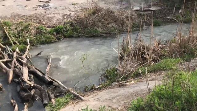 Плотина на реке