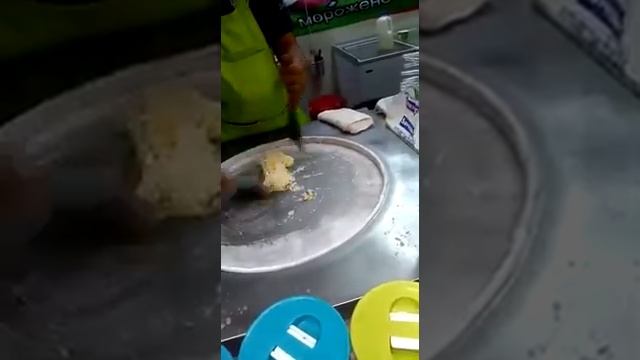 Как делают мороженое в Тайланде смотреть онлайн