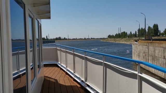теплоход Алексей Толстой смотреть онлайн