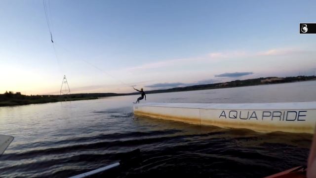 Гиревики врываются в Вейкбординг. Вечером кататься опасно! Wakeboard смотреть онлайн