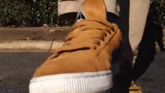 Puma suede classic (size 10)(on feet) смотреть онлайн