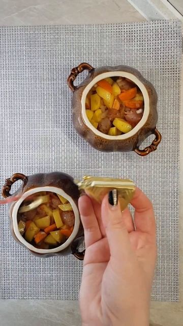 УЖИН В ГОРШОЧКАХ !ВКУСНО И ПРОСТО! смотреть онлайн