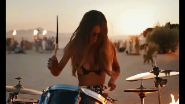 B.o.B feat.Hayley Williams - Airplanes - F.A.K.E.E.R. Music B Remix