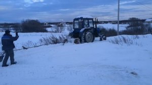 Расчистка снега на МТЗ 82. Ковш на заднюю навеску.