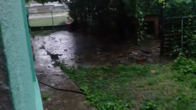 Короткий фильм "Дощь" смотреть онлайн