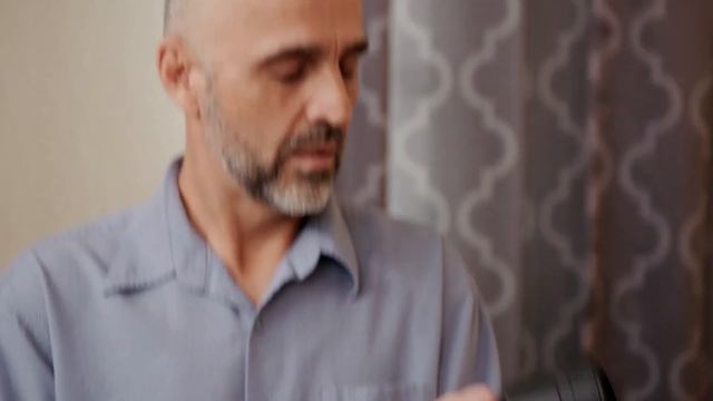 Extreme Unboxing: What Mystery Pallet Items ACTUALLY Sold For (Episode 8) | A&E смотреть онлайн