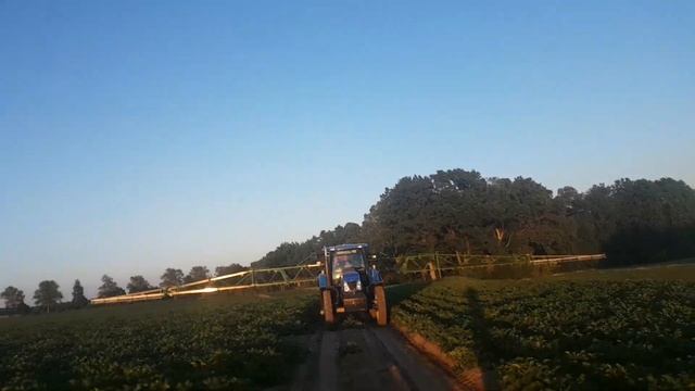 Amazone Ux 5200 New holland T6080 смотреть онлайн