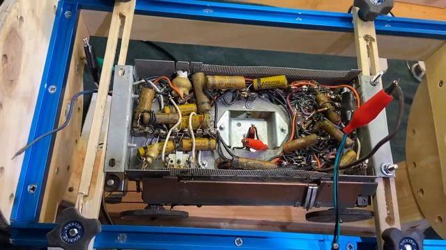 Radio Chassis Stand 2