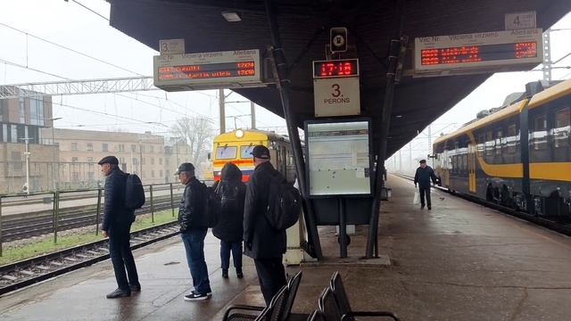 Цены на поезда и автобусы с 1 апреля в Латвии: где дороже, где дешевле? смотреть онлайн