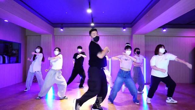 ( Itzy - wHAnnabe (Lazy Flow ft. Matyouz vogue edit) ) HONGPRO WAACKING смотреть онлайн