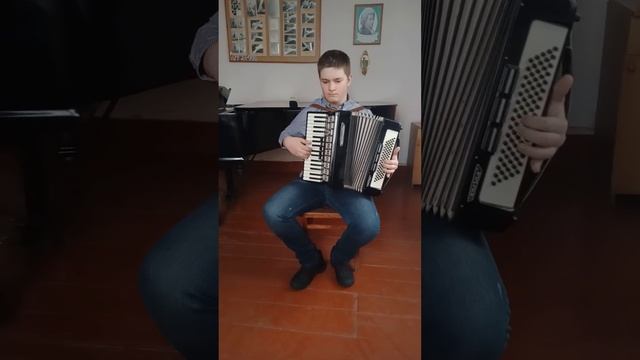 Пеленичко Святослав Володимирович Українська народна пісня "Гарна я си, гарна" смотреть онлайн