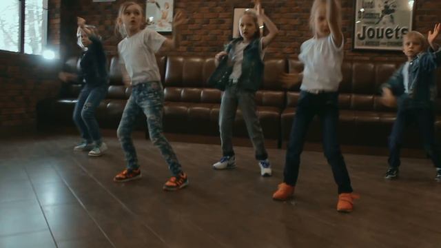 Dancehall kids by Shanty_Revla- Wya Dem (Wicked Wicked Riddim) смотреть онлайн