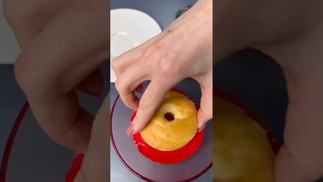 Зеленый краситель + черные посыпки + 23 февраля смотреть онлайн