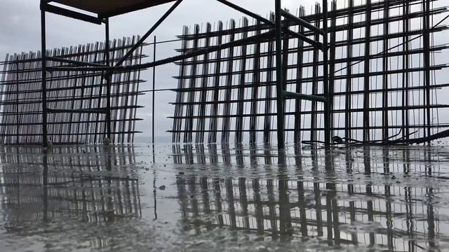 Дождь, бетон смотреть онлайн